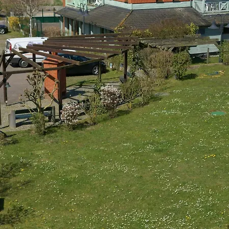 아파트 6 Im Fischerhaus Mit Terrasse *